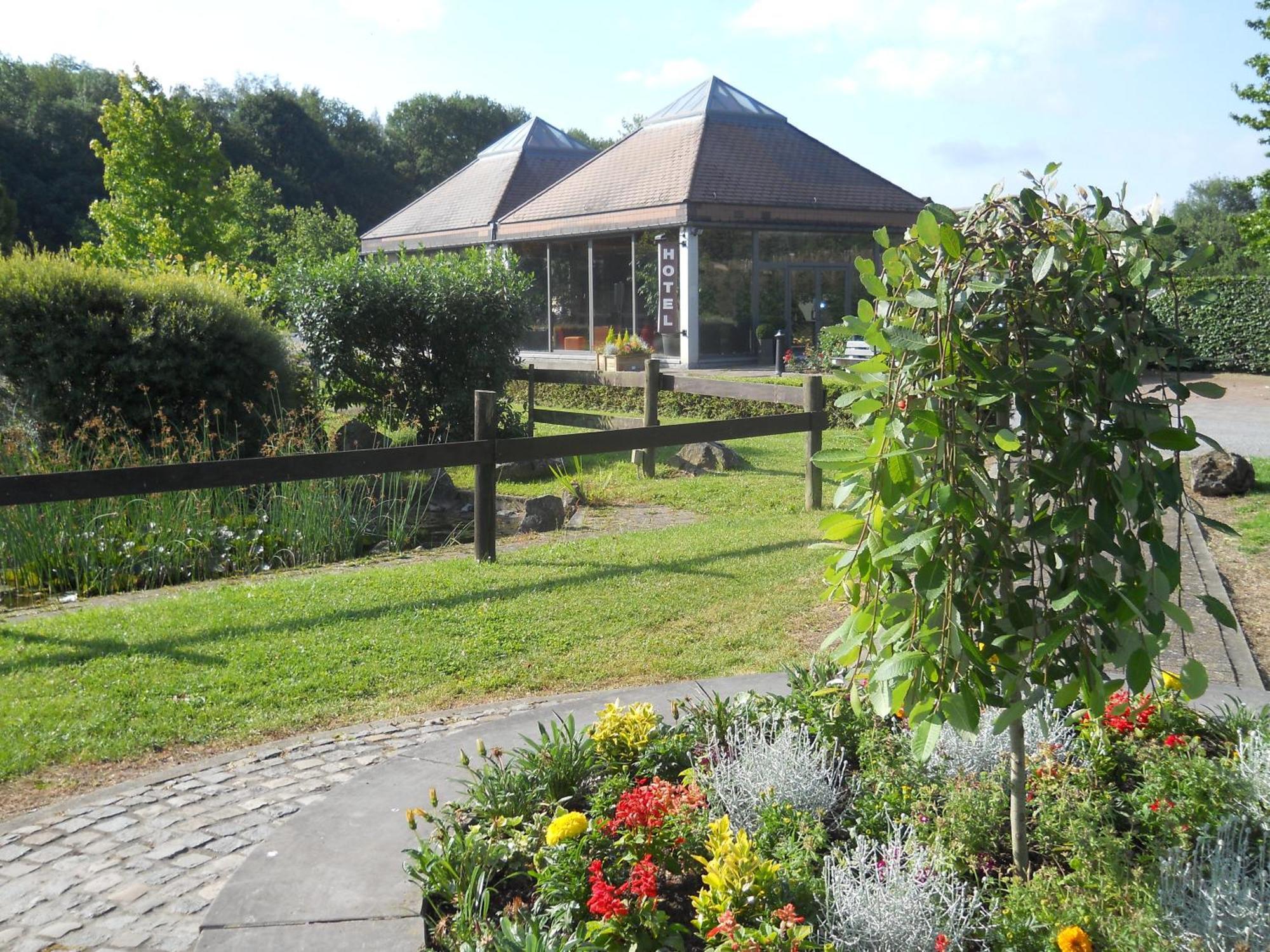 Le Relais De La Haute Sambre Lobbes Екстериор снимка